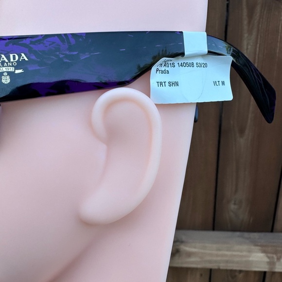 Prada Brown Sunglasses with Geometric Design - Picture 5 of 14